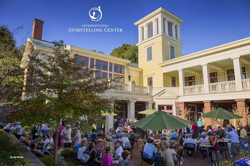 The Courtyard | International Storytelling Center (ISC)